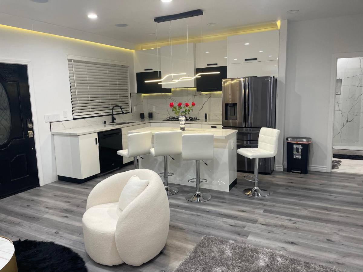 Luxury 2 Bedroom Villa ハンティントンビーチ エクステリア 写真